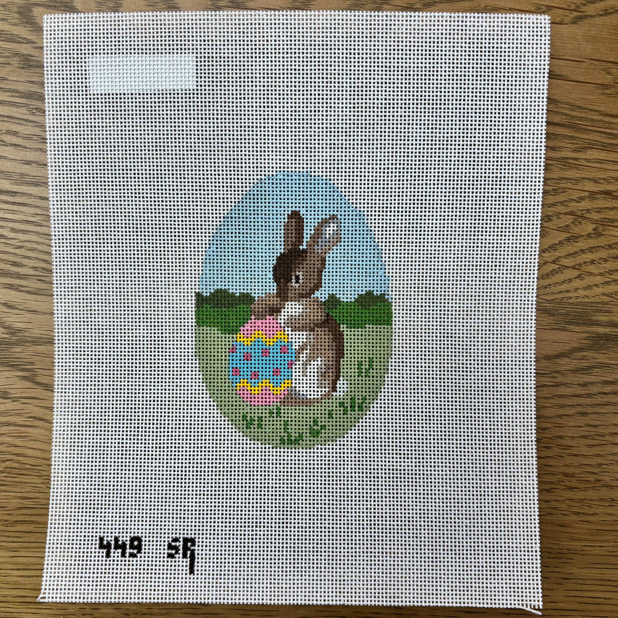 Rabbit with Egg, 4" Egg - 18 mesh - The Flying Needles