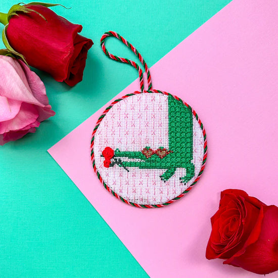 Valentine's Gator with Stitch Guide - The Flying Needles