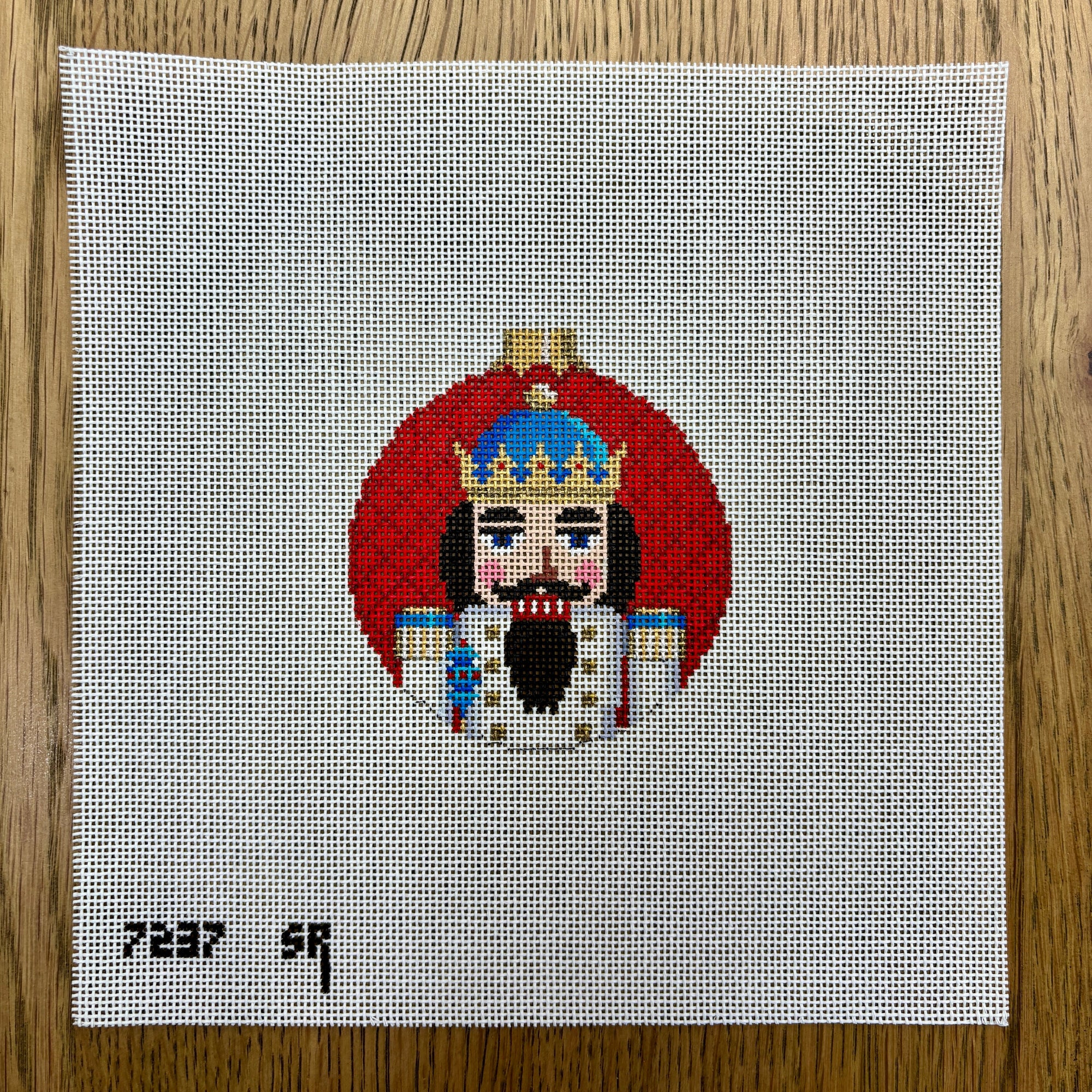 King, Nutcracker, 3.25" Round - The Flying Needles