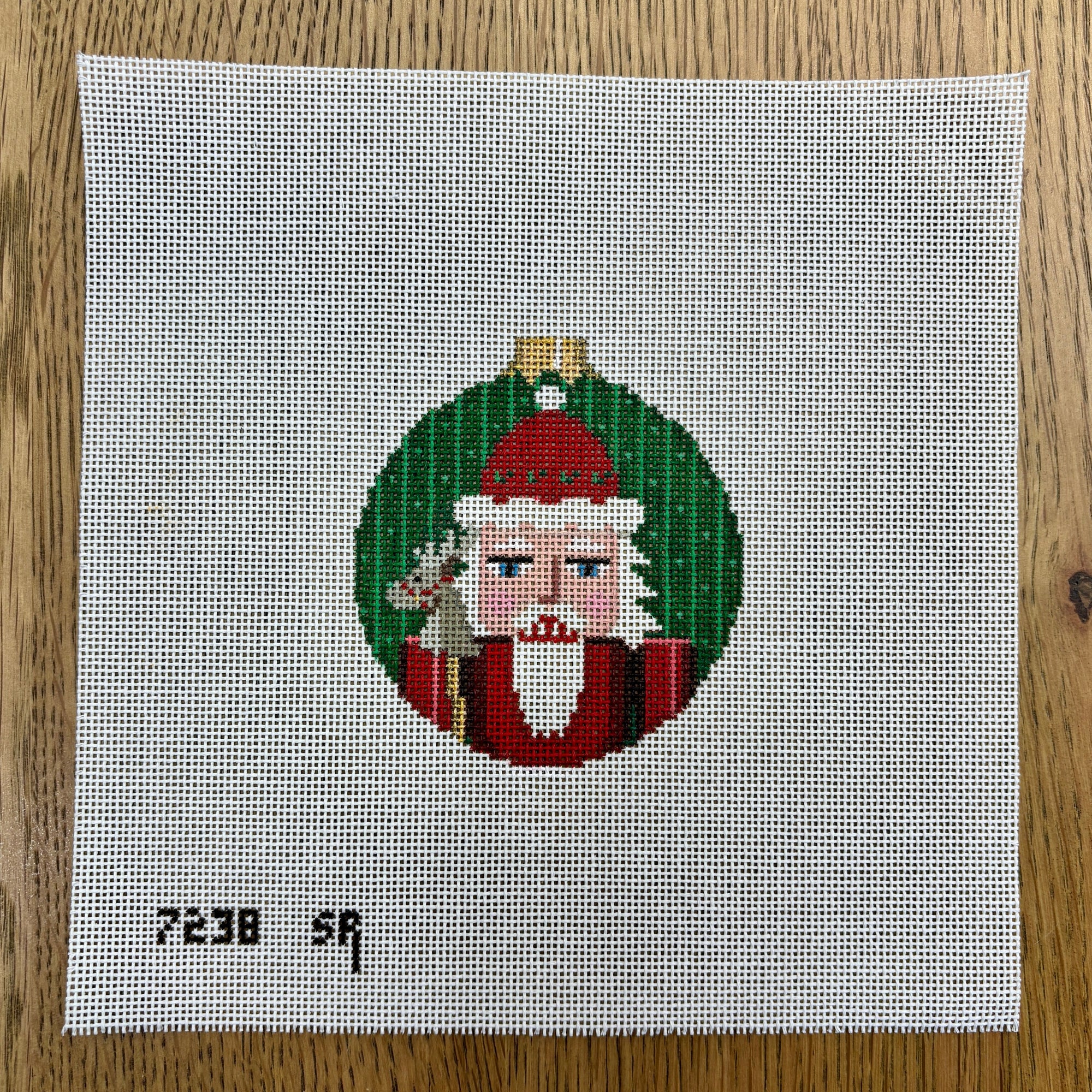 Santa, Nutcracker, 3.25" Round - The Flying Needles