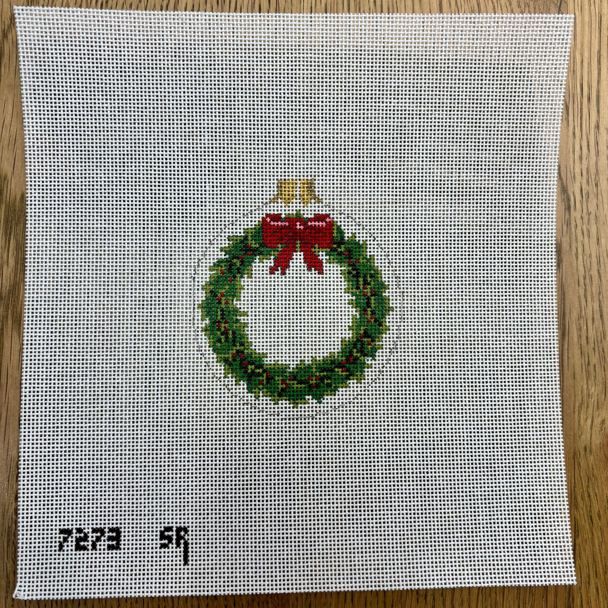 Holly Wreath, 3.25" Round - The Flying Needles