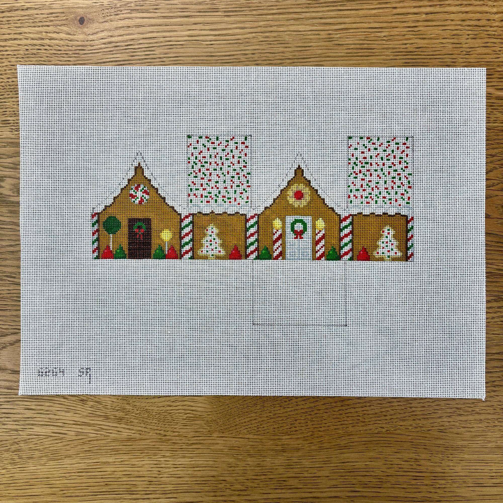 Red and Green Sprinkle Roof, 3D Gingerbread House - 18 mesh - The Flying Needles