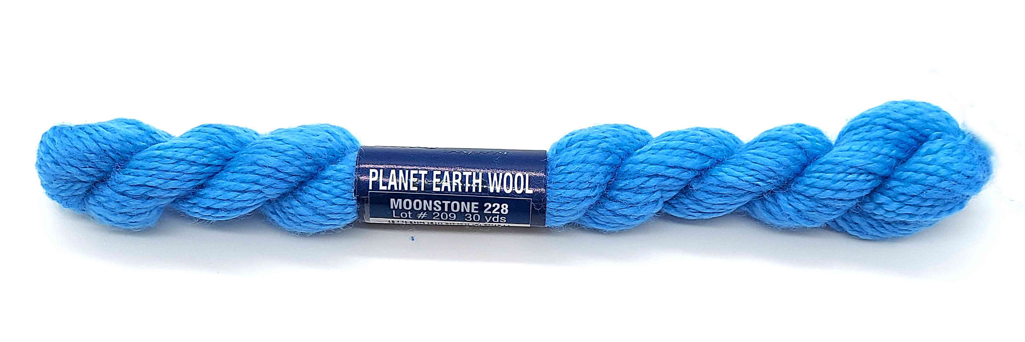 Planet Earth Wool 228 Moonstone - The Flying Needles