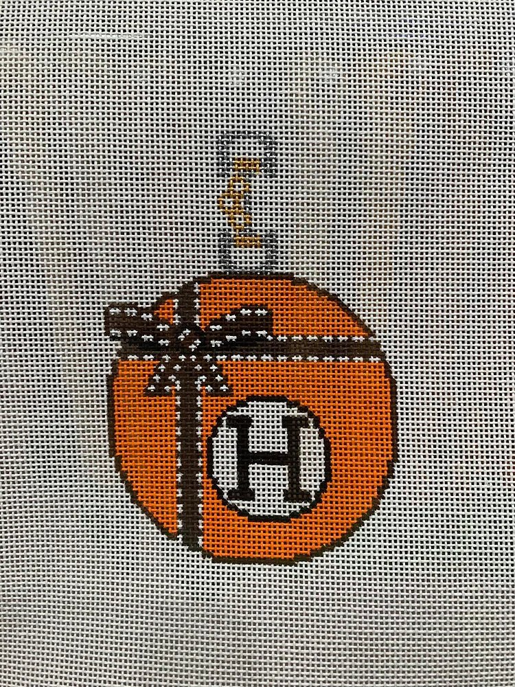 Hermes Ornament Round - The Flying Needles