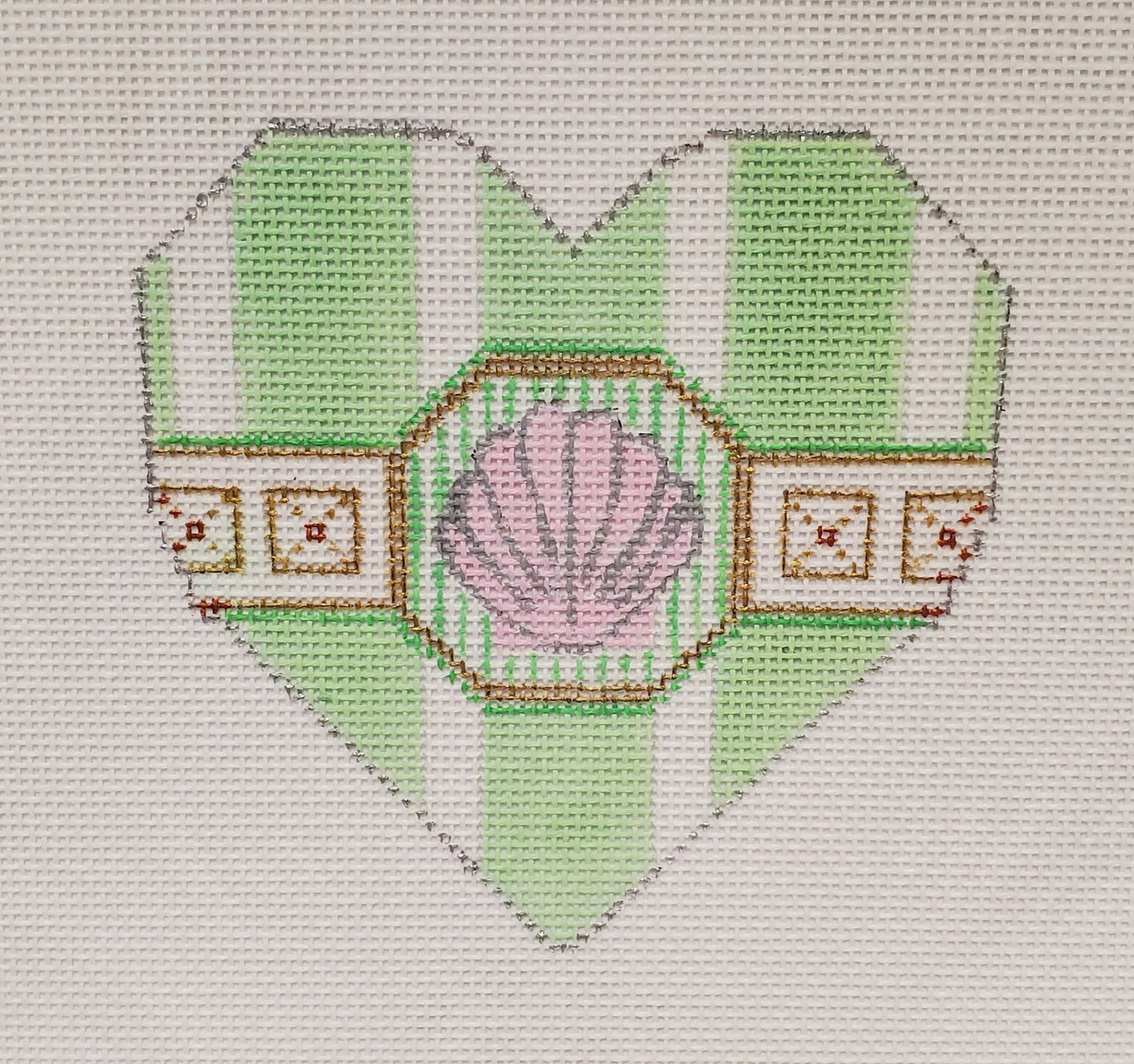 Load image into Gallery viewer, Shell Heart - Fancy Heart Series w/Stitch Guide - The Flying Needles
