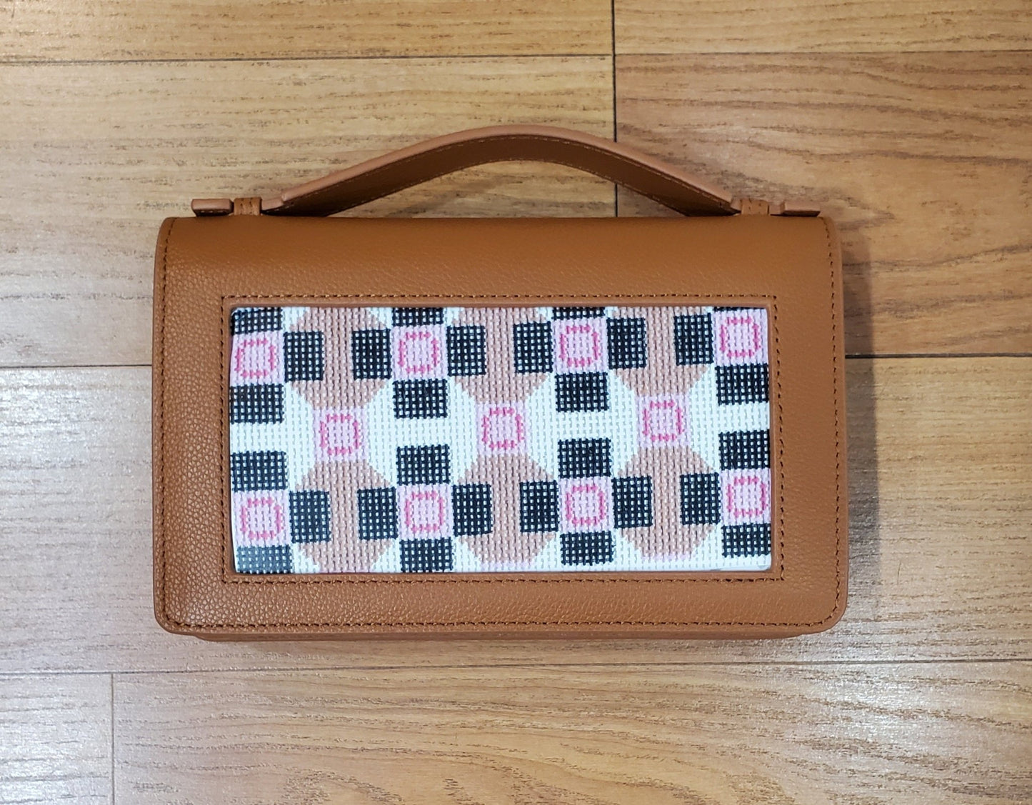 The Everyday Clutch - The Flying Needles